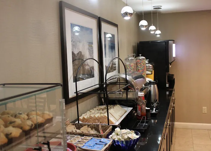 Port Inn & Suites Kennebunk, An Ascend Collection Hotel